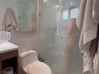 에이 훌륭한 목욕 와 그만큼 청소 연인 부터 나의 집: 고화질 트리플 엑스 클립 0a