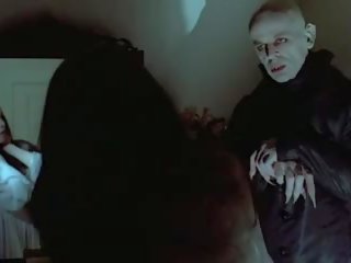 Nosferatu вампир bites девица момиче, безплатно възрастен филм f2