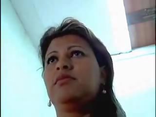 Big Desi MILF Boobs on Webcam, Free Indian xxx film vid bf