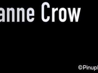 Leanne crow atrăgător pair de pepeni voi începe tu simți desiring